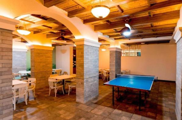 Good Stay Pool View Stylish Studio Apartment,6Km From Airport, 307 达波林 外观 照片