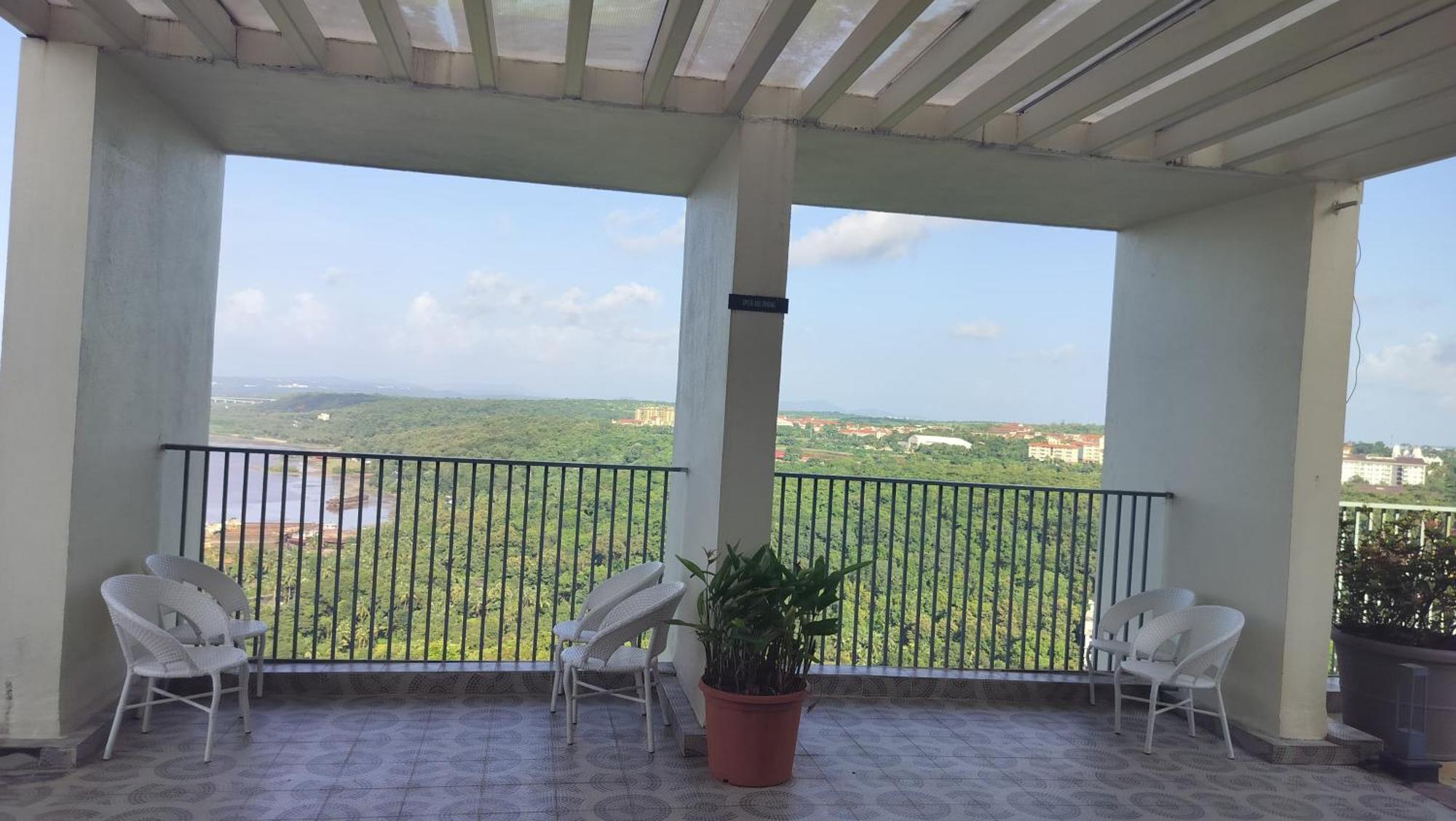 Good Stay Pool View Stylish Studio Apartment,6Km From Airport, 307 达波林 外观 照片