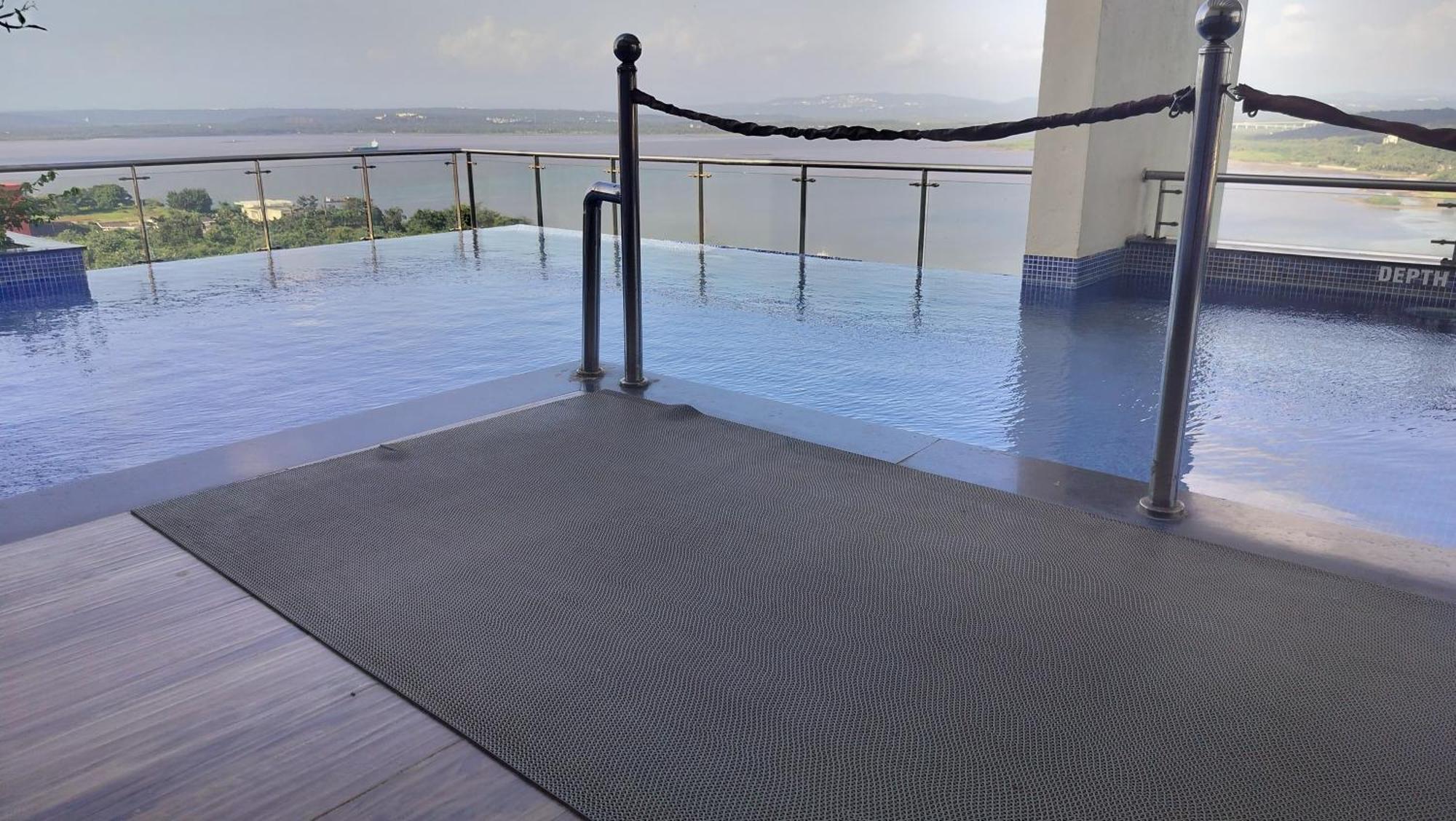 Good Stay Pool View Stylish Studio Apartment,6Km From Airport, 307 达波林 外观 照片